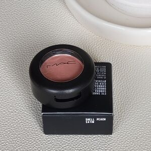 MAC Cosmetics SHELL PEACH satin eyeshadow